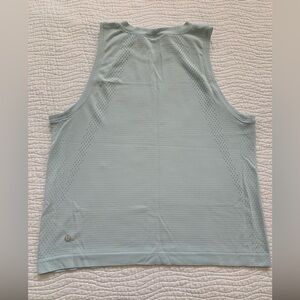 Lululemon Train to Be Tank size 6